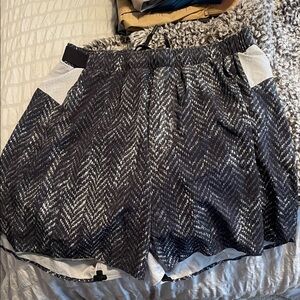 Men Lululemon Black and White Shorts